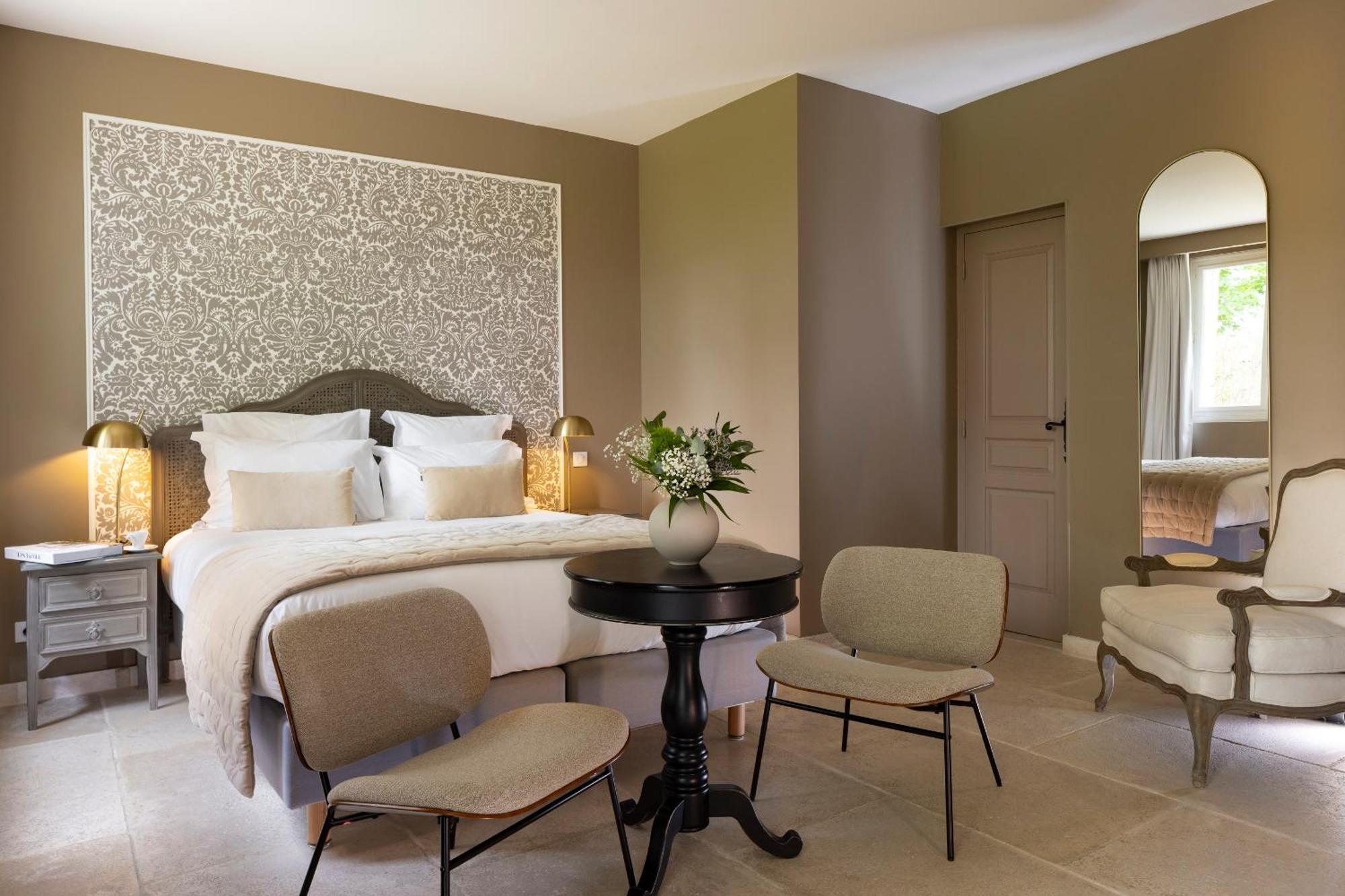 Chateau Les Oliviers De Salettes Charols Bagian luar foto