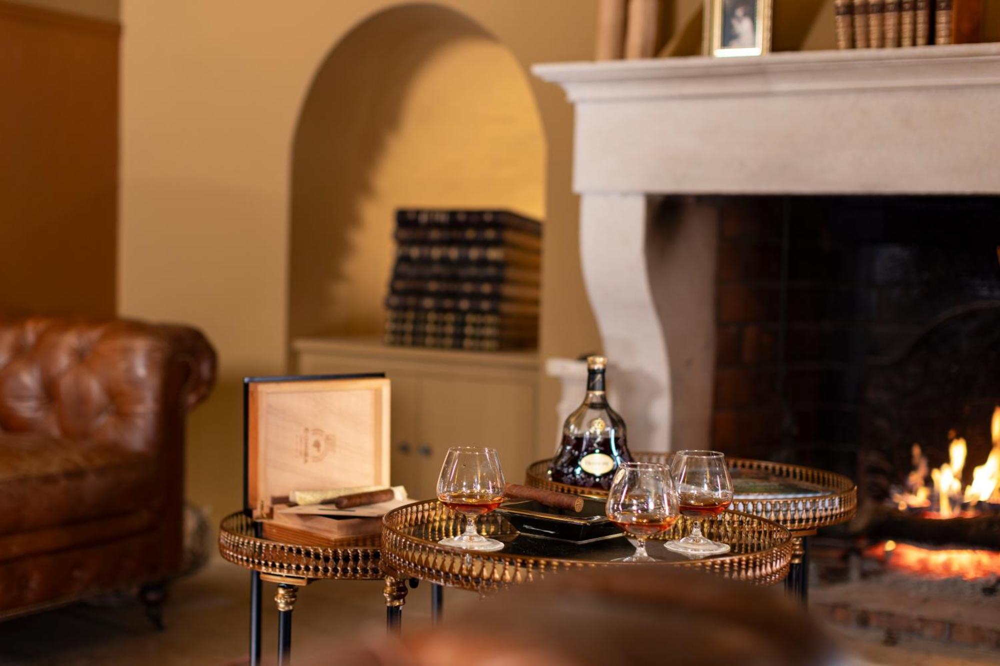 Chateau Les Oliviers De Salettes Charols Bagian luar foto