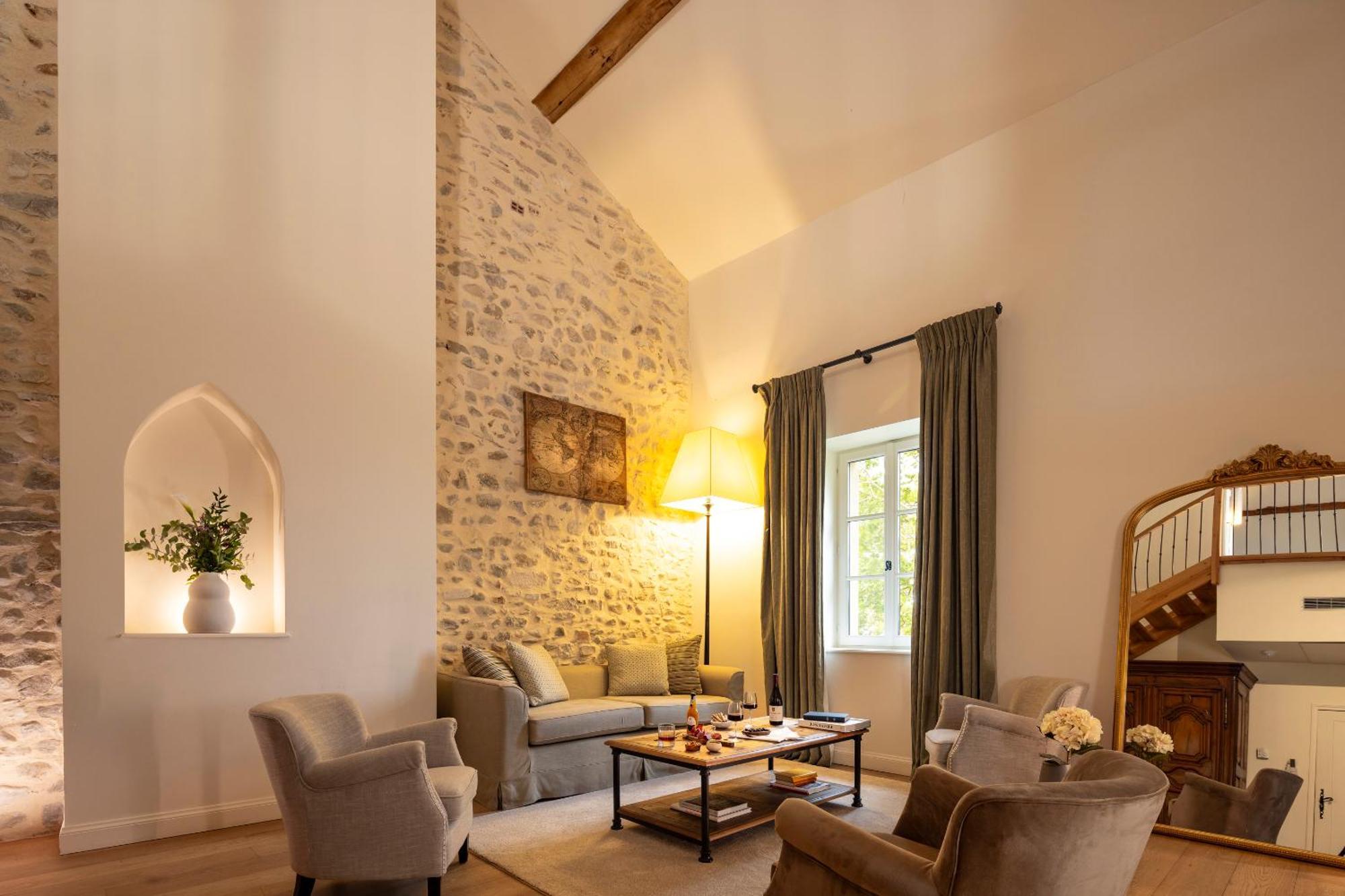 Chateau Les Oliviers De Salettes Charols Bagian luar foto