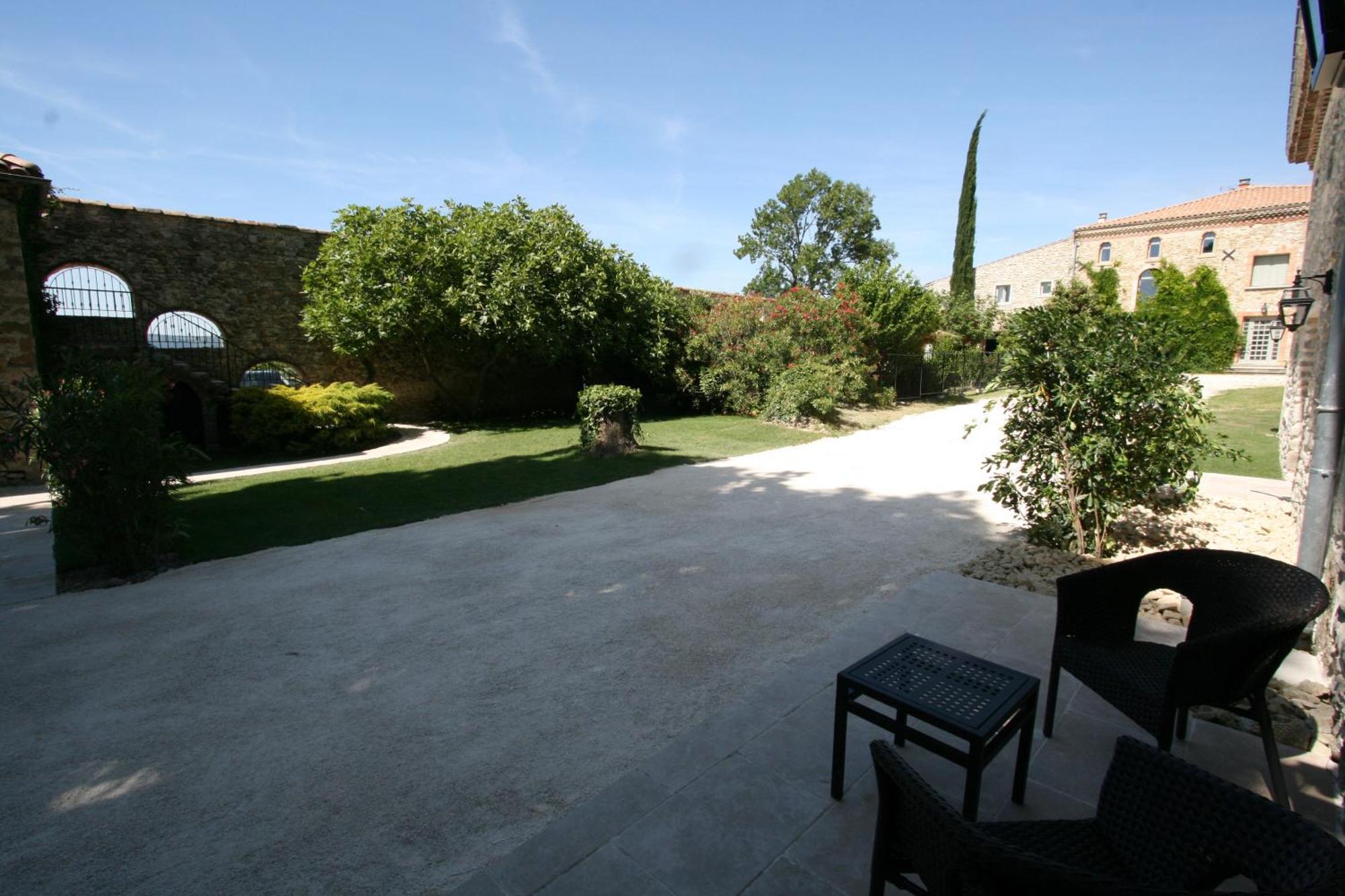 Chateau Les Oliviers De Salettes Charols Ruang foto