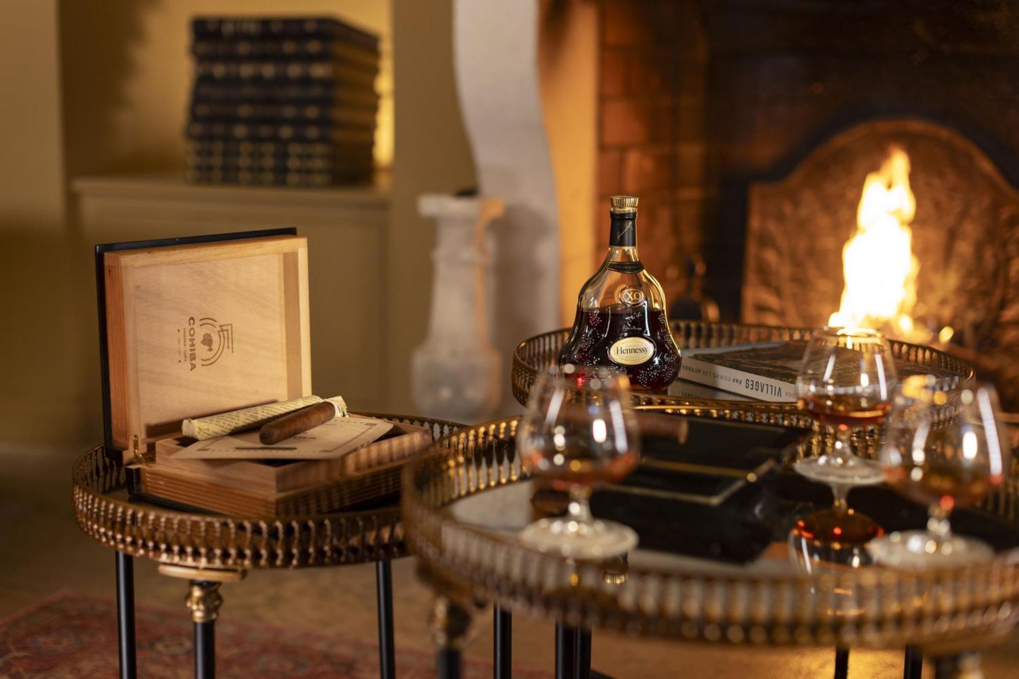 Chateau Les Oliviers De Salettes Charols Bagian luar foto